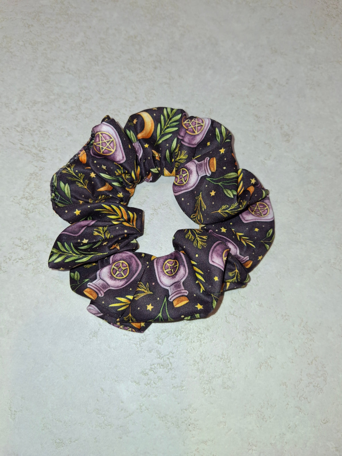 Witchy vibes scrunchie