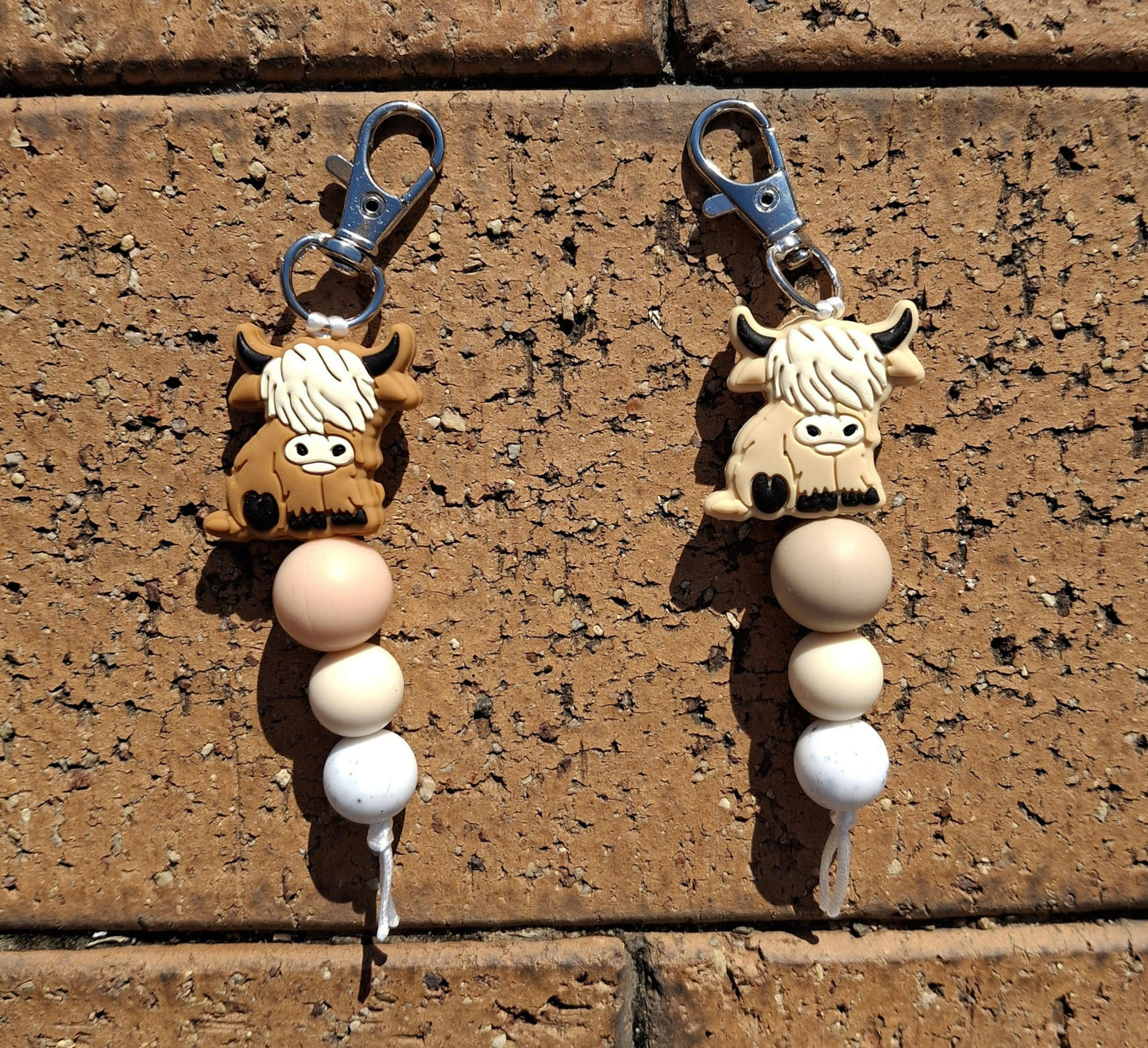 Highland cow keyring