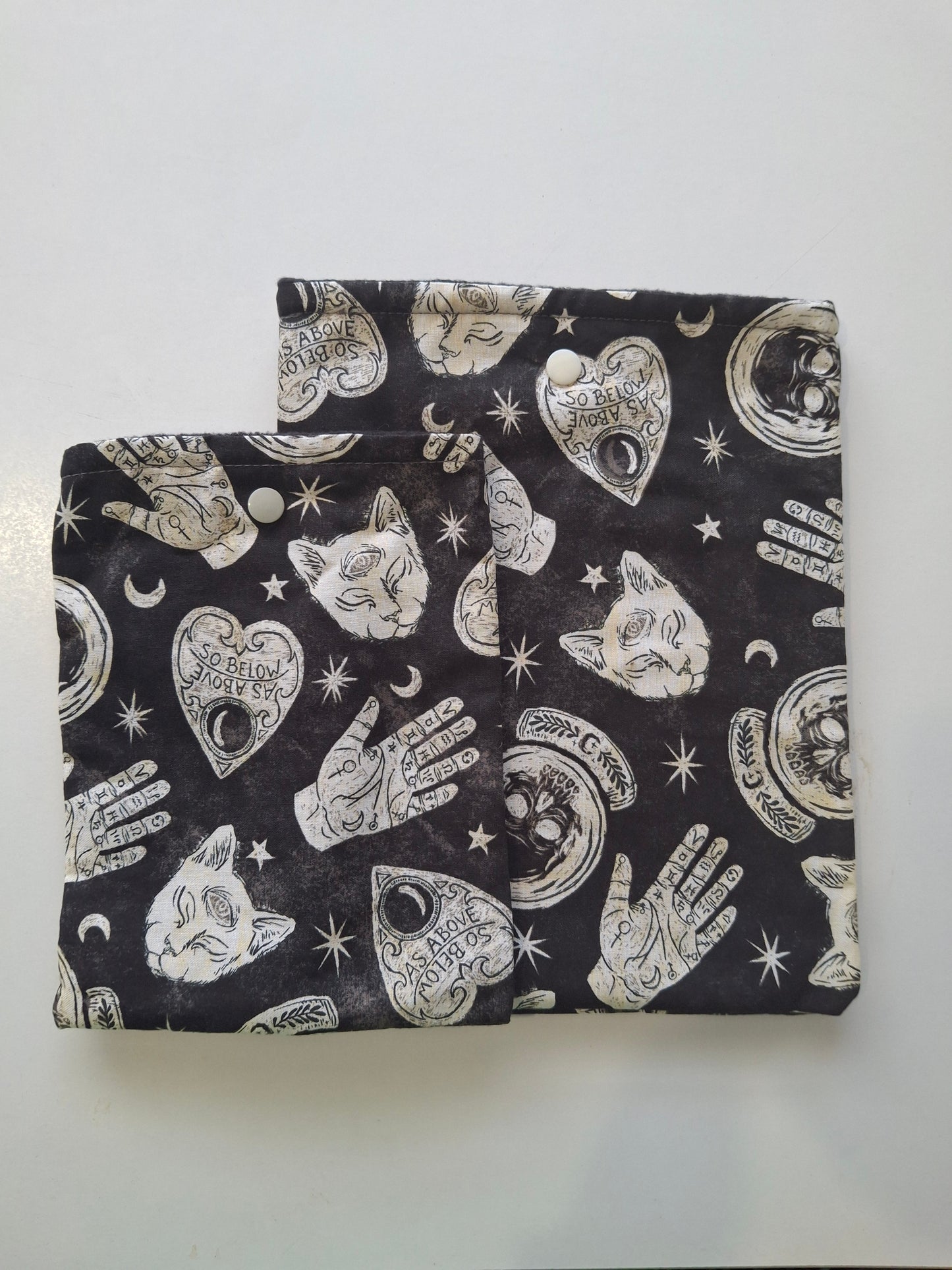 Witchy vibes E-Reader/Book Sleeve