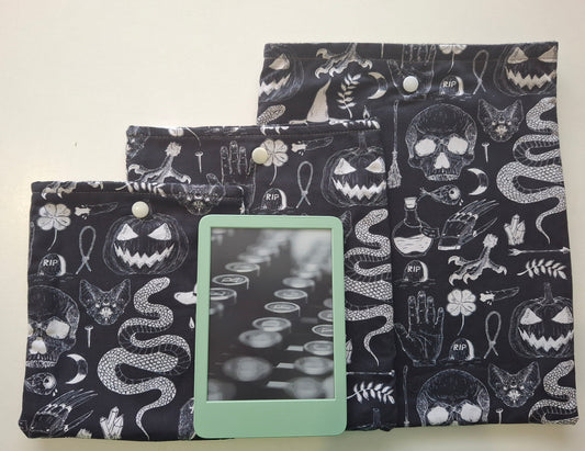 (Copy) Spooky gothic book club E-Reader/Book Sleeve